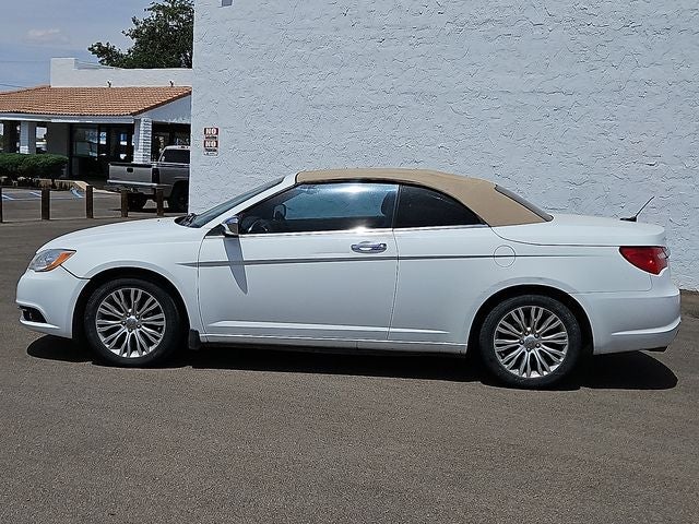 2013 Chrysler 200 Limited