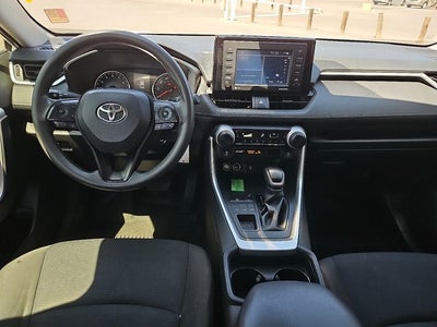 2020 Toyota RAV4 LE